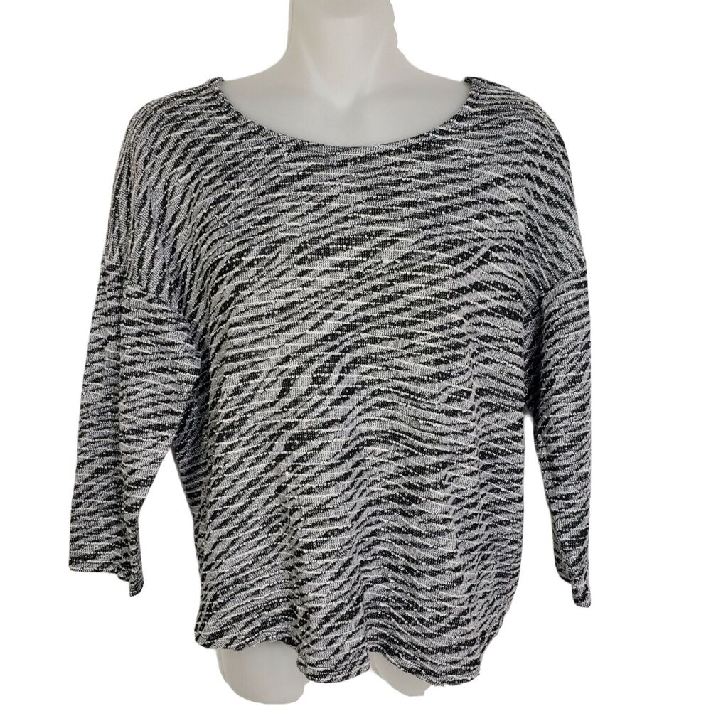 Chico's Womens Top Size 1 Medium 8 Black Gray Textured 3/4 Sleeve Metallic Round